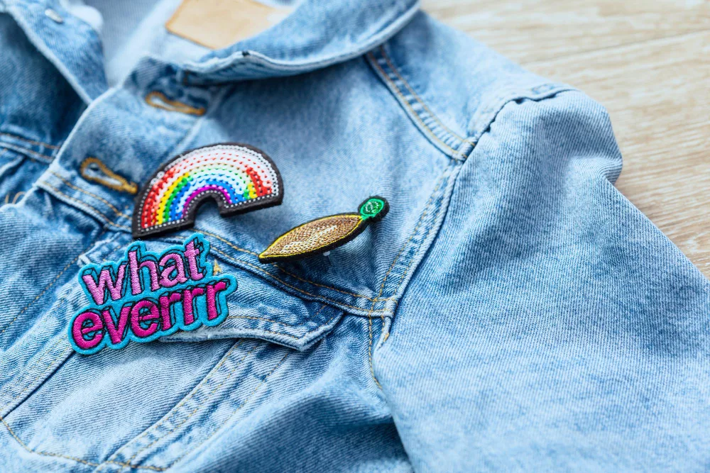 Different kinds of embroidered patches